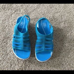 Ladies Easy spirit Sandals 8W